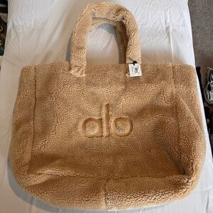 ALO Yoga Cozy Tan Tote Bag